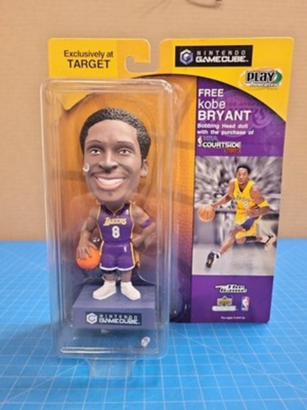 Playmakers Kobe Bryant Bobblehead Nintendo GameCube Exclusive Lakers NBA Figure